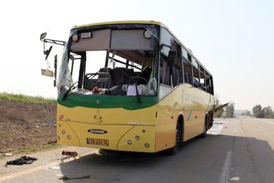 Террористы обстреляли израильский школьный автобус