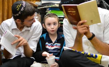 Дети в синагоге