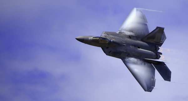США размещают в Израиле истребители F-22 Raptor