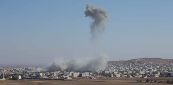 Израиль атаковал цели в Дамаске среди бела дня